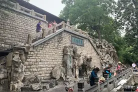 刚刚，济南黑虎泉三兽首全部断流图片