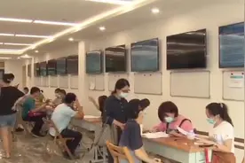 还是线下好！上海嘉定举办疫情后首场招聘视频封面