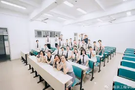 毕业照很美，你在青春里勇敢追梦的样子更美图片