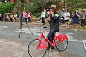 杭州小红车首次“下乡”首批60辆进入余杭青山村图片