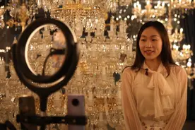 “云”上的璀璨灯火图片