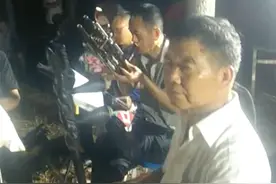 舞钢市退休老干部郑拴保组织戏迷之家送戏下乡图片