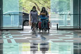 新加坡放宽管控，允许中国旅客持签证入境，不再强制隔离14天图片