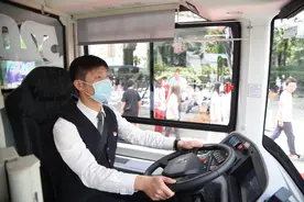 十次事故九次快！久事公交规范行车，公交车时速不得超过50公里，过路口不得超过30公里图片