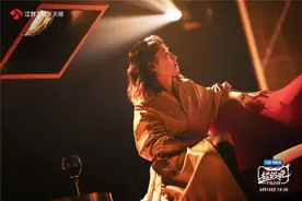 次元壁破了！刘敏涛搭档新裤子秀摇滚，唐国强要配合邓紫棋玩说唱？图片