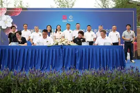 打造四川教育新品牌 成都城投教育牵手四川万汇成立“城投万汇教育”图片