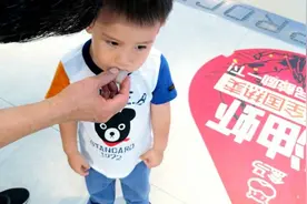 “荔枝大年”量升价降，吃荔枝的好时候！更高端品种荔枝正迈向上海市场图片