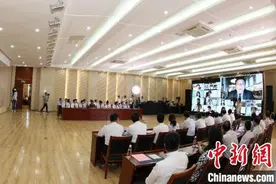 南京“云端”毕业礼：7086名毕业生“进场”4万人次“亲历”图片