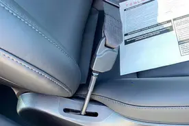 安全带松脱、座椅不牢，市值最高车企交不出一台像样的车？图片