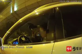 遇查酒驾，男子与朋友互换座位，结果朋友也栽了......图片