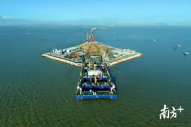 水下40米！揭秘深中通道“海底初吻”全过程图片