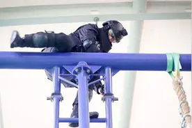 上海特警“女子格斗王”诞生：她在女子散打界早已名震全国图片