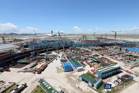 深圳机场卫星厅主体结构雏形初现，高科技玻璃能根据阳光强度变色图片