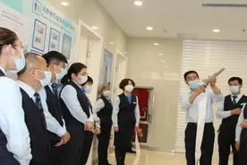 建行威海文登支行开展“安全宣传月”活动图片