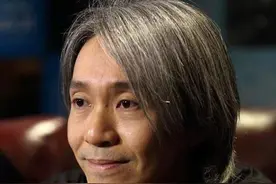 港媒曝周星驰疑因需要资金周转 抵押市值11亿豪宅图片