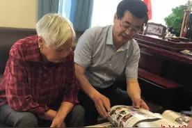 市民耗时半年制作家乡纪念册：安放拆迁后的乡愁图片