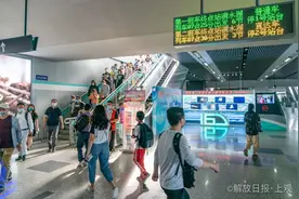 上海地铁首次开行临港“直达车”，龙阳路到滴水湖只需37分钟图片