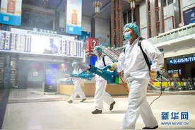 离京须持有核酸检测阴性证明；继续暂停省际旅游客运和出租车、顺风车进出京图片