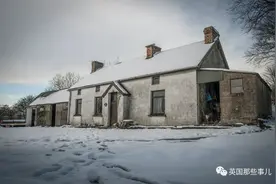 一座尘封百年的废弃小屋，打开门仿佛穿越回维多利亚时代…图片