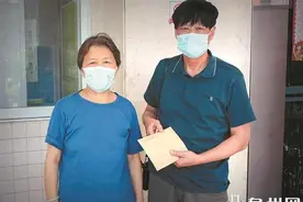7岁烫伤女孩捐爱心余款给“患癌奶奶”图片