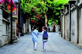 在鼓浪屿的“西式”巷陌里品读文化自信图片