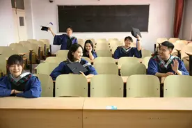 95后毕业生：特殊的毕业是遗憾 更是成长图片