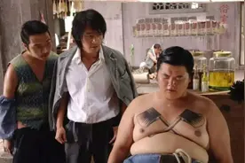 夏天男性光膀子算不算性骚扰？图片
