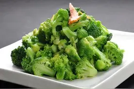 每日一膳｜不用花大价钱打美白针，有效成分这些食物就有图片