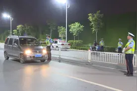 叫代驾居然叫来个“酒司机”车主：一脸懵圈.jpg图片