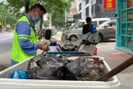 真奇怪！上海这个区的人一听到歌声就出门倒垃圾，到底什么“神曲”这么洗脑图片