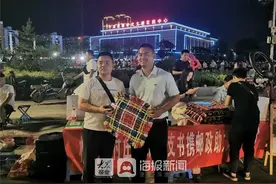 德州宁津出了一“地摊书记”专帮贫困户卖手工品图片