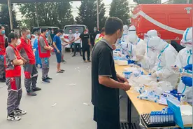 京东、美团北京快递员、外卖员接受免费核酸检测，无接触配送加码图片