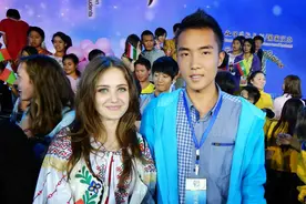 摩尔多瓦女孩与中国“春城”的浪漫邂逅图片