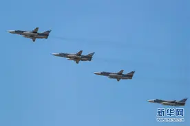 莫斯科举行纪念卫国战争胜利75周年阅兵式彩排图片