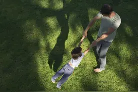 除了陪伴，做好爸爸还要懂得和孩子的相处之道图片