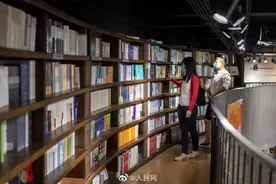 夜色如此美丽，你在哪里？图片