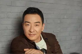 从《蜗居》到《三叉戟》，郝平：被叫老头，挺好图片
