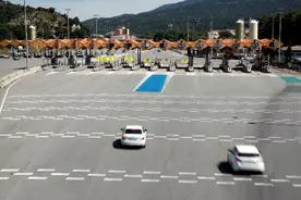 紧急状态结束　西班牙重开与法国边界图片