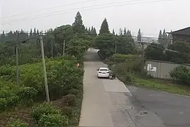 头盔坏了可以换 但生命只有一次图片