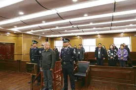 开发区“硕鼠”现象警示莫让“发展高地”沦为“腐败洼地”图片