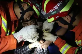 消防提示丨戒指卡手要淡定 如需帮助请联系消防蜀黍图片