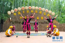 加脑苗寨——万泉河畔的独特风情图片