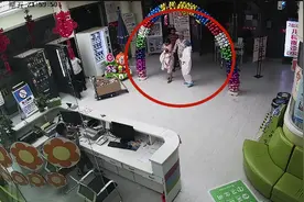 10天大婴儿突然窒息，为抢时间护士一个操作亮了图片