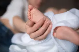 许尤佳育儿堂 | 夏日炎炎，手脚冰冰，阳虚宝宝怎样正确解暑才不会“凉凉”？图片