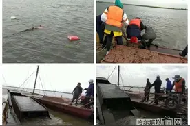 12米长大铁船沉没江中埋隐患丨上缘距离江面只有几厘米，已打捞出水图片