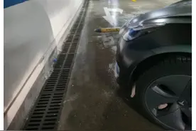 踩了7秒多刹车，她的特斯拉Model3还是撞墙了图片