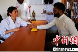 中医药文化走进非洲 独到疗效实力“圈粉”图片