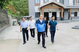 张盈安检查二龙山水库饮用水水源地保护工作图片
