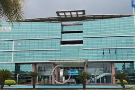 直击福耀玻璃股东大会现场：曹德旺出差未出席 未来目标市占率提升至30%图片