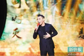 屠洪刚：我和年轻歌手互相学习图片